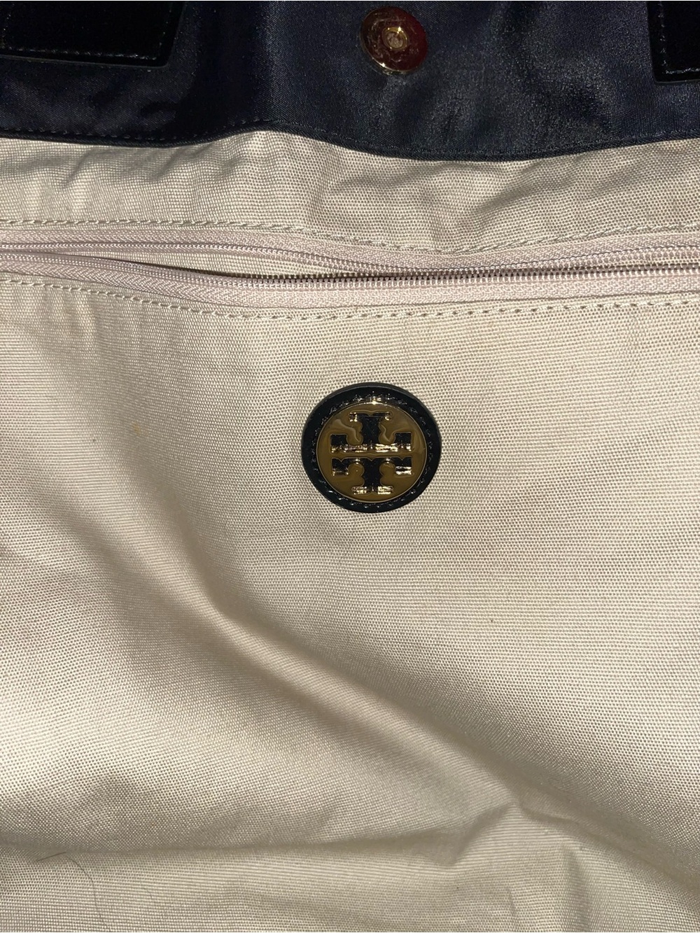 Tory Burch EUC Black Patent Logo Ella Tote Bag - Picture 7 of 9